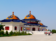 Das Mausoleum des  Tschingis Khan